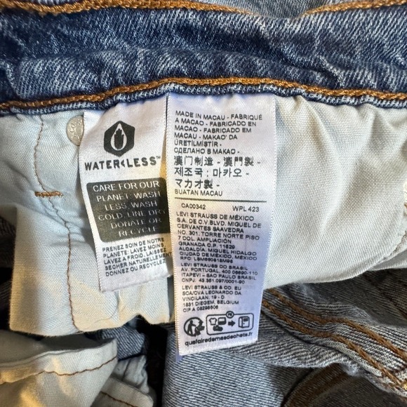 Levi's 501 Blue Frayed Jean Shorts Size 31 Vintage - Picture 4 of 7